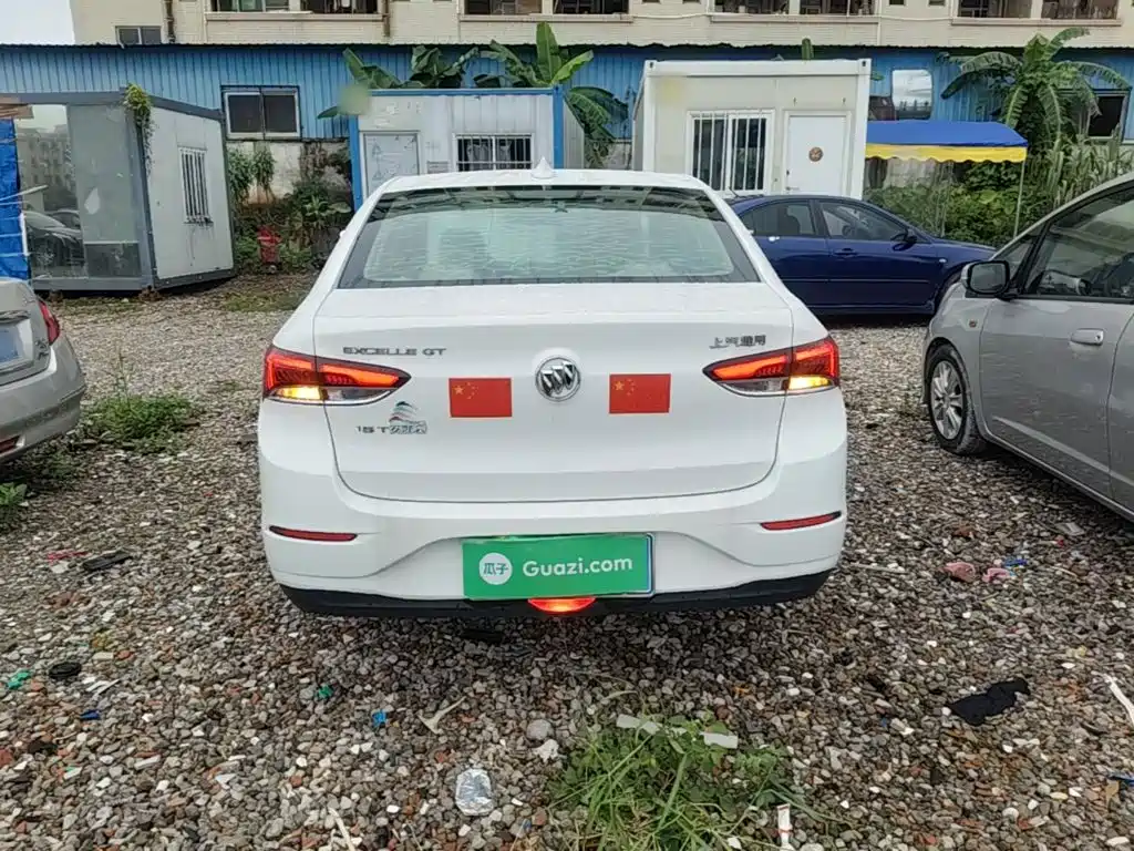 Buick Excelle — миниатюра 6