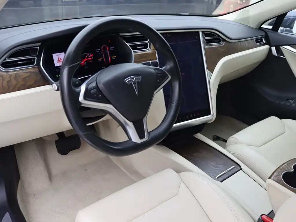 Tesla Model S — миниатюра 29