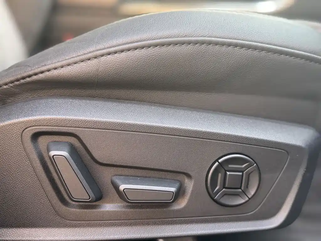 Audi A6L — миниатюра 17