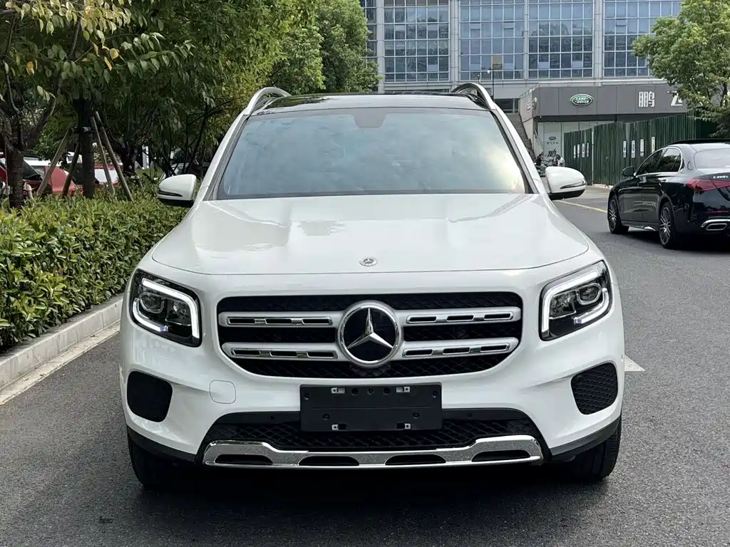 Mercedes-Benz GLB — миниатюра 2