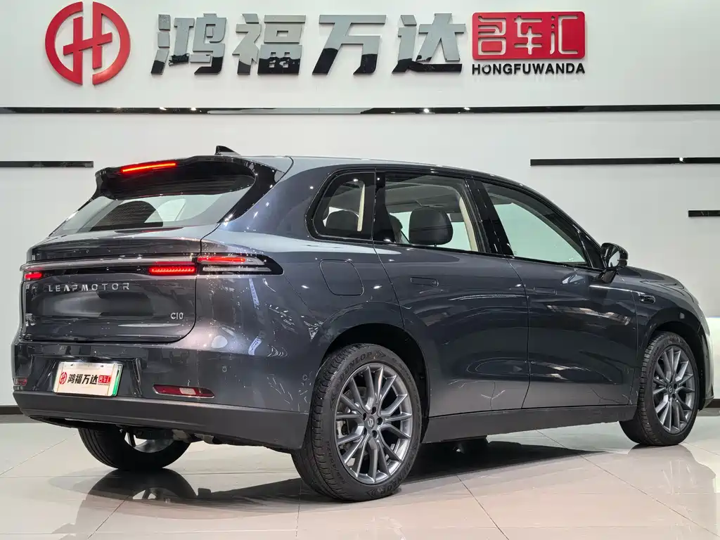 ZERO-RUNNING CAR ZERO RUN C10