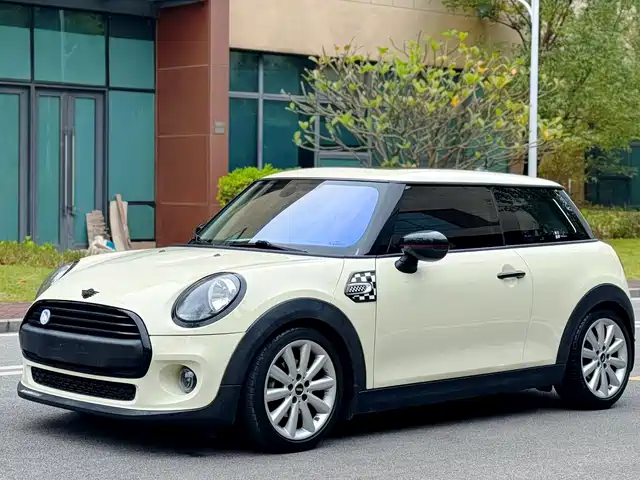 2020 MINI Cabrio