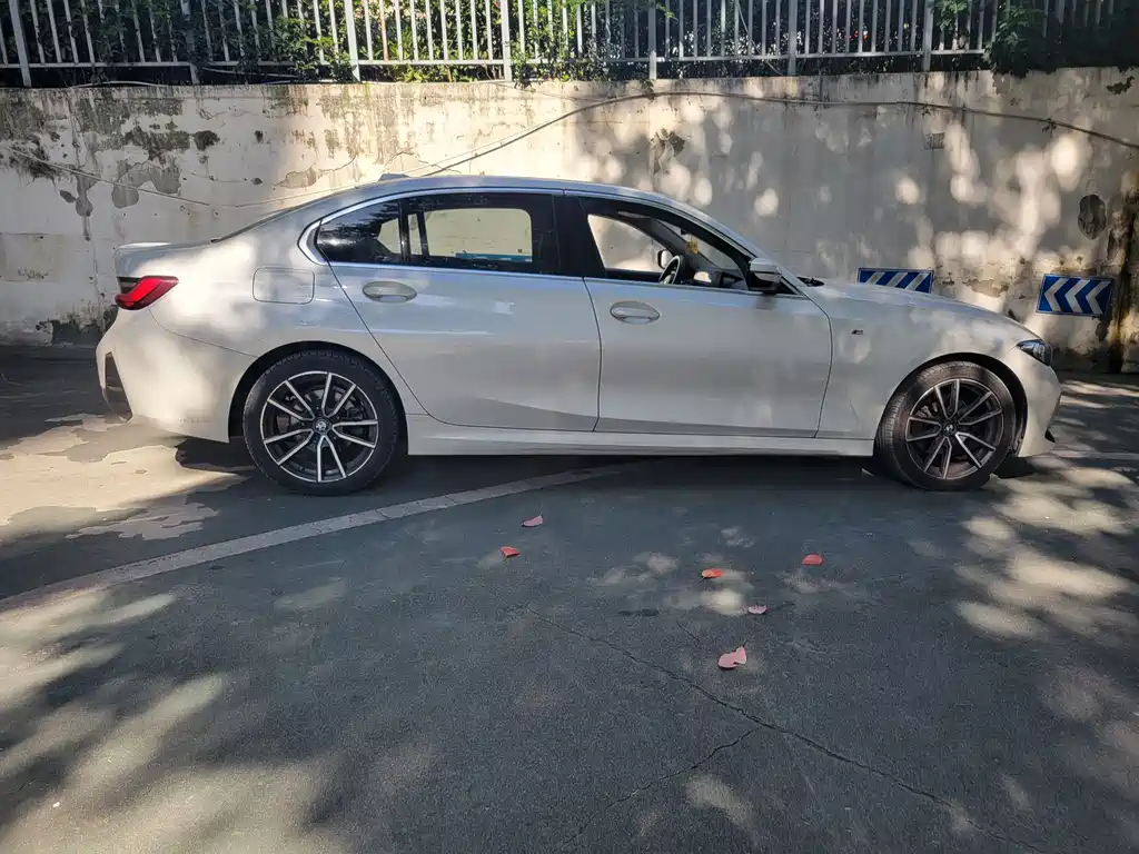 BMW 3 Series — миниатюра 16