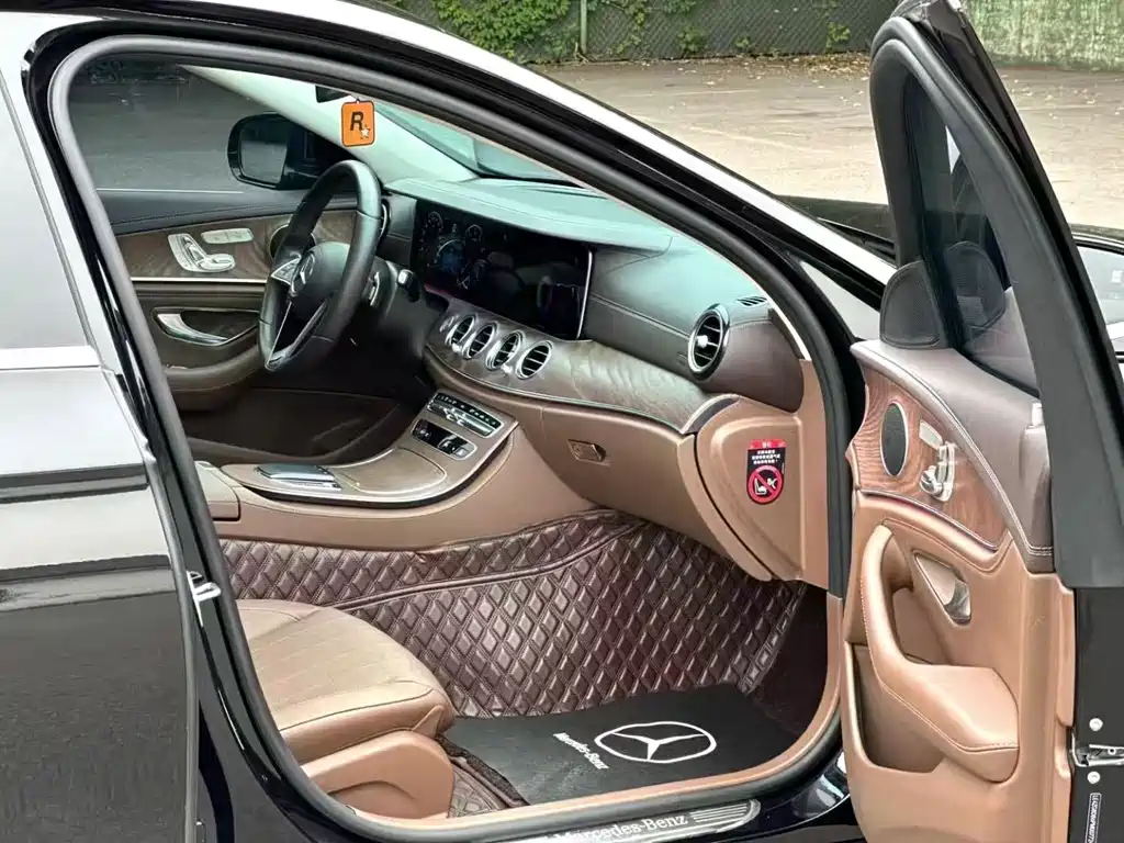 Mercedes-Benz E-Class E 2023 E 300 L Fashion