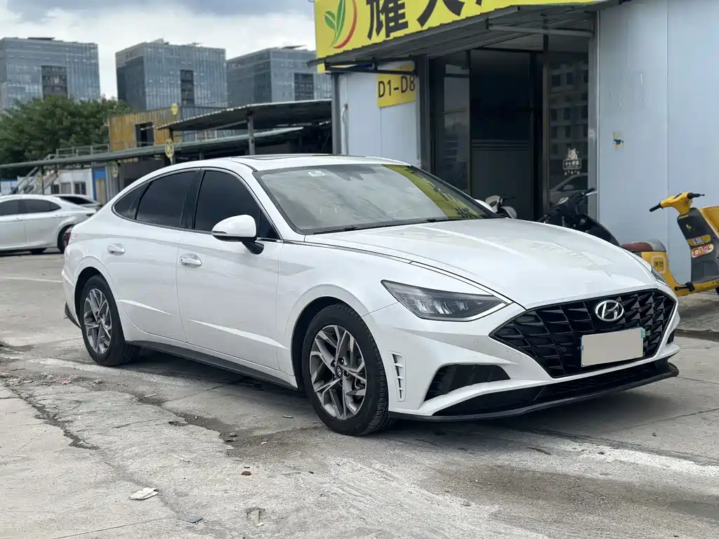 Hyundai Sonata — миниатюра 3