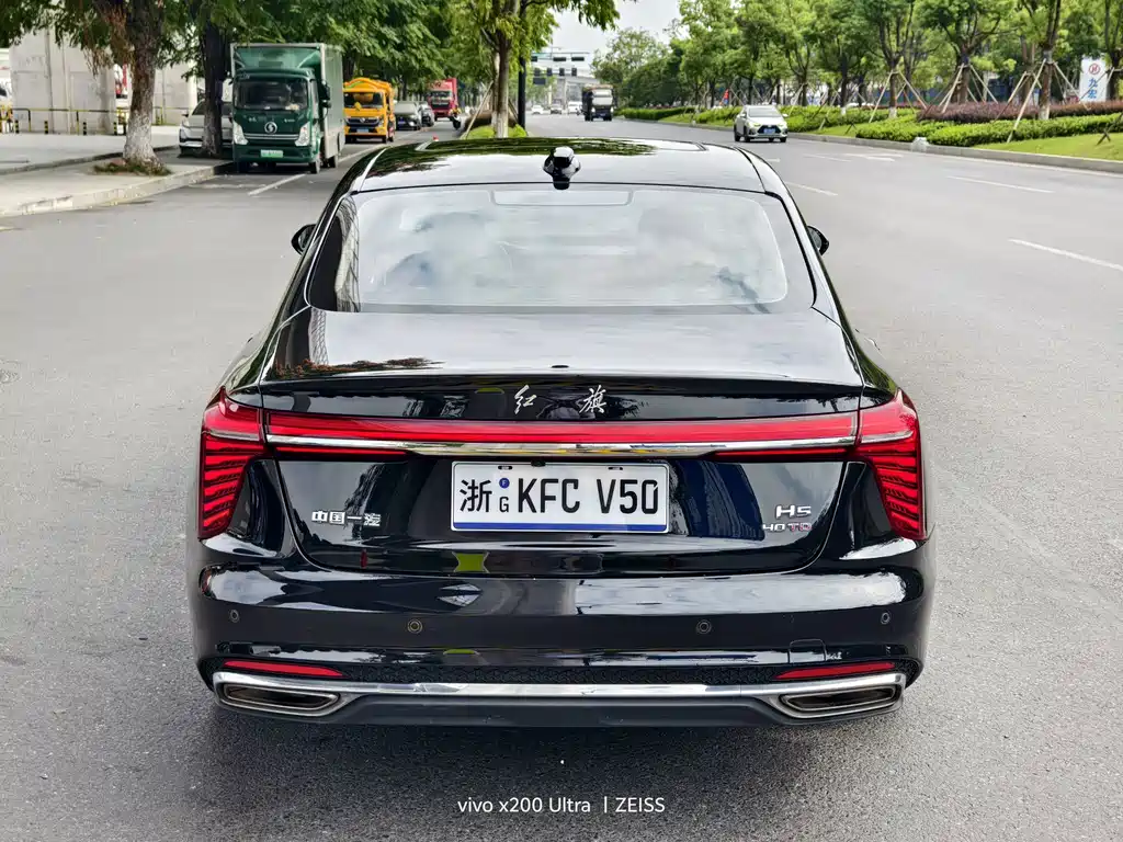 Hongqi Hongqi H5 — миниатюра 13