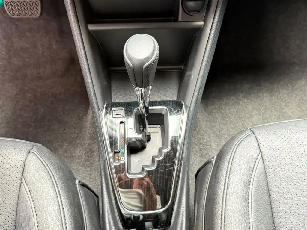 Toyota Yaris L - фото 14