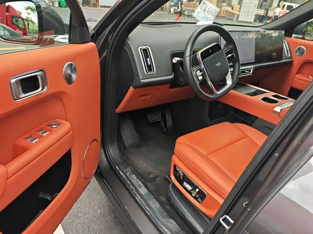 Li Auto Li L8 — миниатюра 16