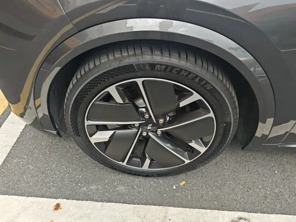 Li Auto Li L8 — миниатюра 23