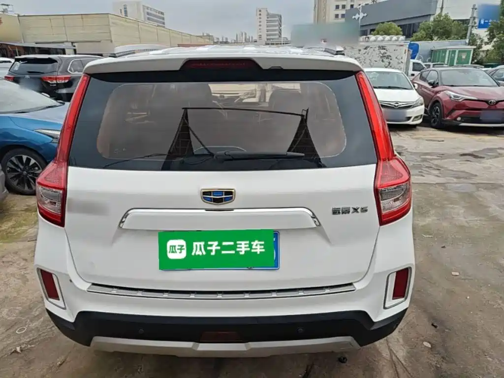 Geely Vision X6 — миниатюра 6