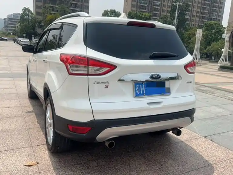Ford Kuga — миниатюра 5