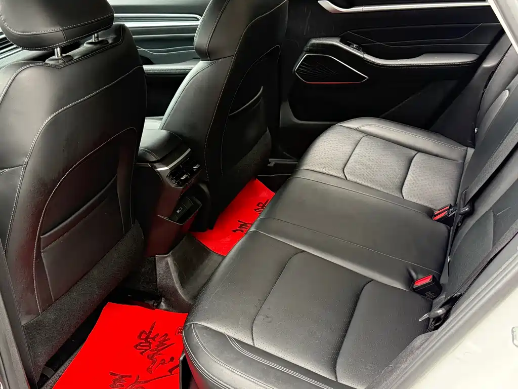 Geely Emgrand — миниатюра 8