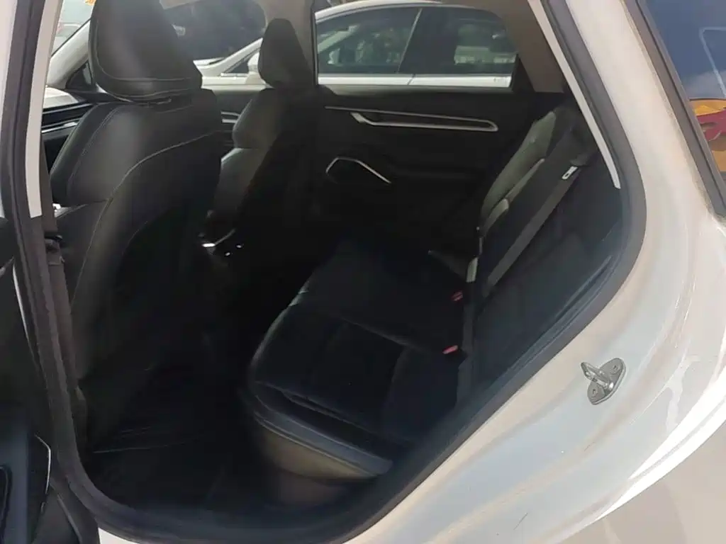 Geely Emgrand — миниатюра 17