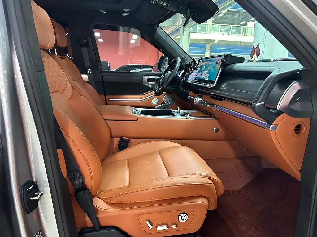 TANK TANK 700 NEW ENERGY