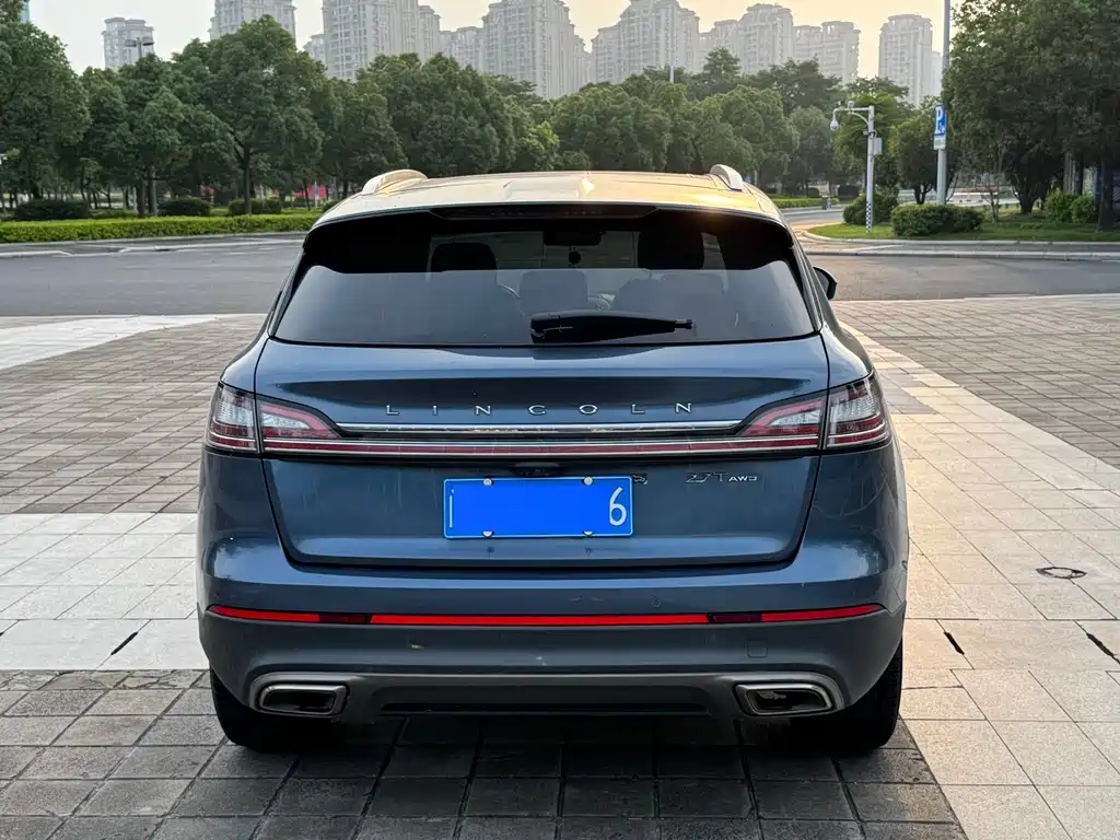 Lincoln Nautilus 2019 2.7T V