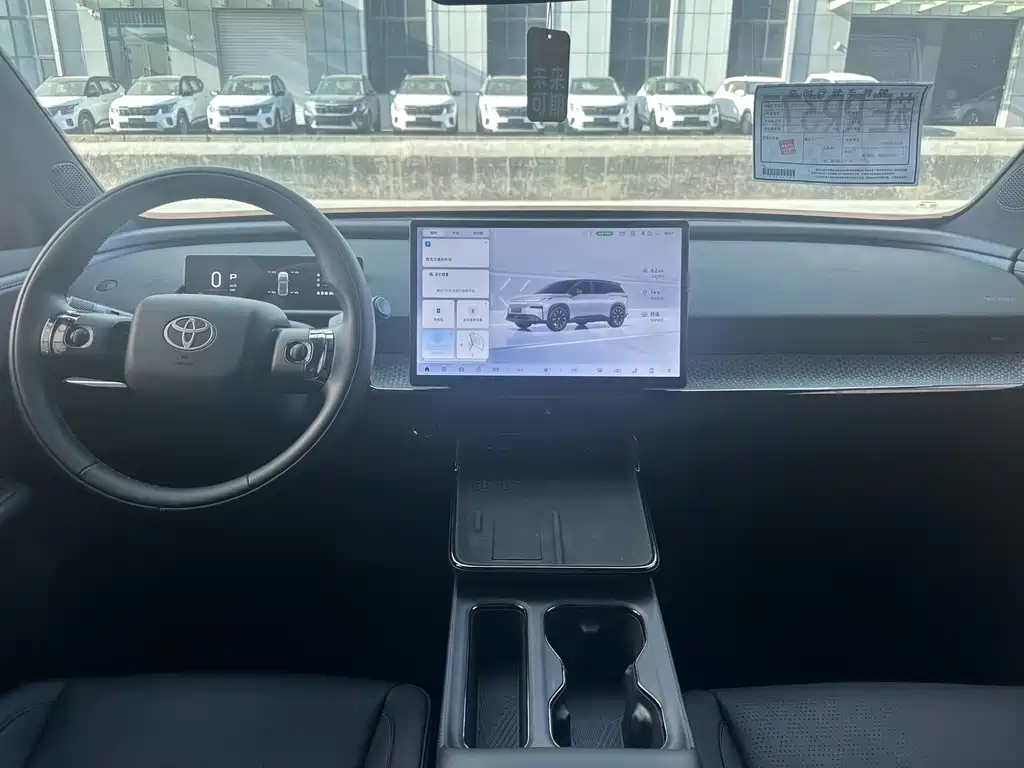 Toyota bZ3X — миниатюра 10