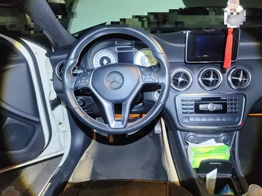 Mercedes-Benz A-Class A 2015 A 200 Fashion