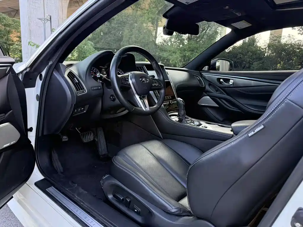 Infiniti Q60 2017 2.0T Luxury