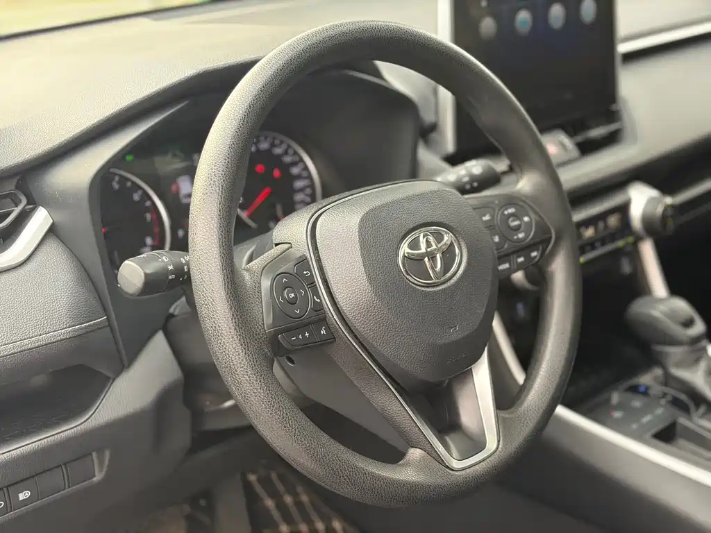 Toyota Wildlander 2022 2.0L CVT Luxury