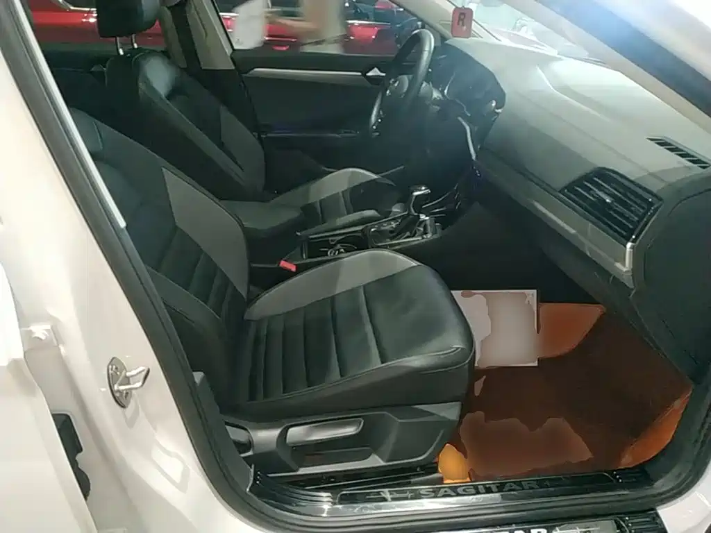 Volkswagen Sagitar — миниатюра 25