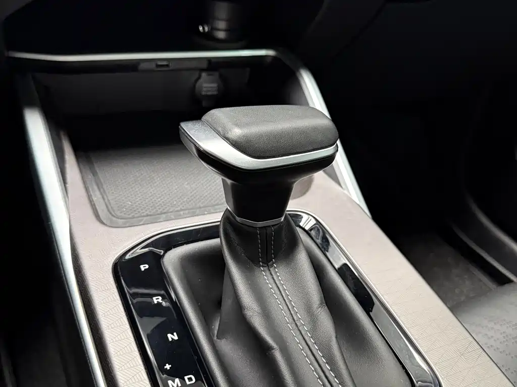 Geely Emgrand — миниатюра 16