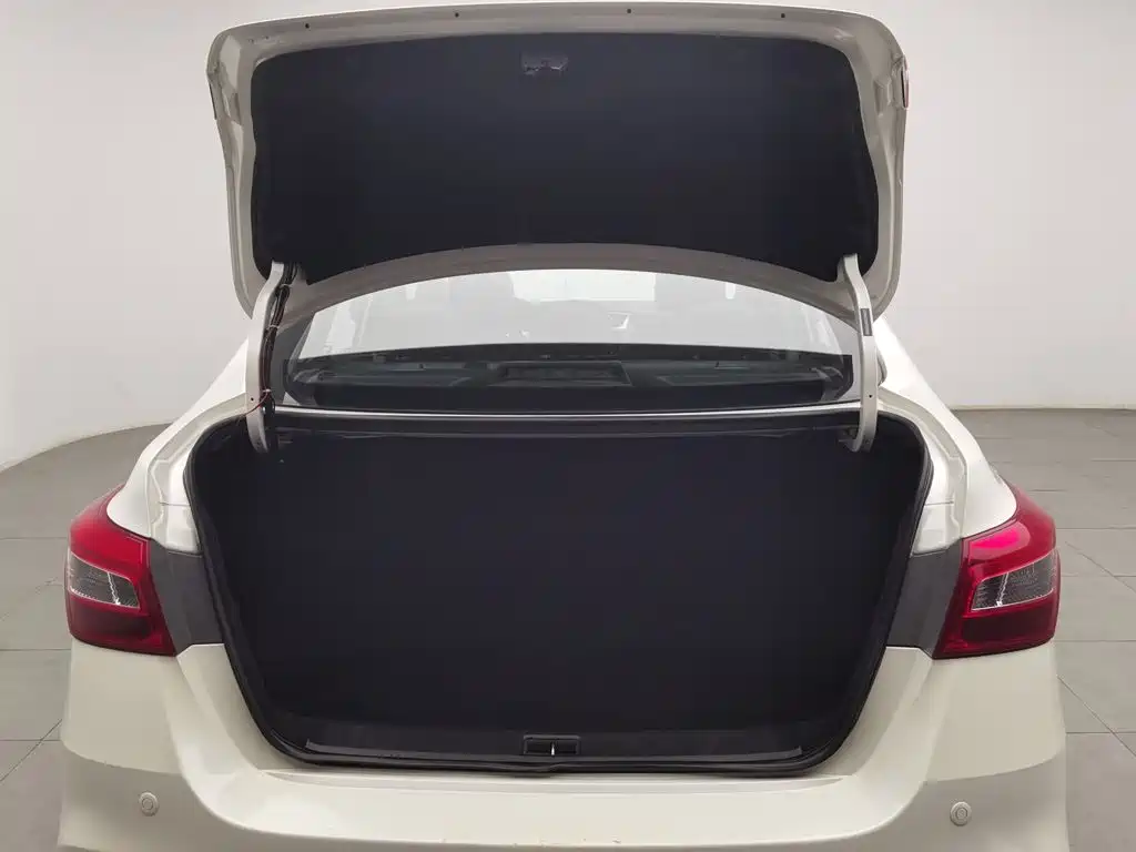 Nissan Sylphy — миниатюра 16