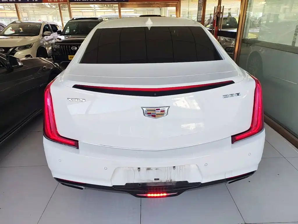 Cadillac XTS — миниатюра 6