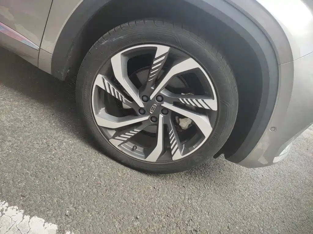 Geely Xingyue L — миниатюра 24
