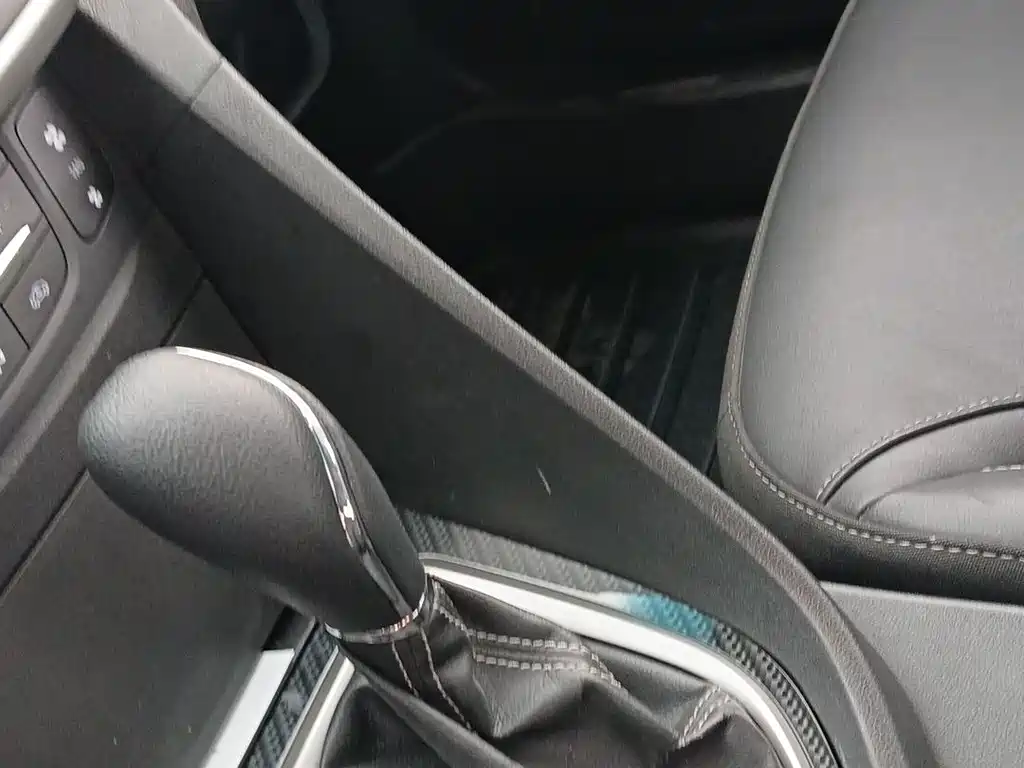 Buick Excelle — миниатюра 12