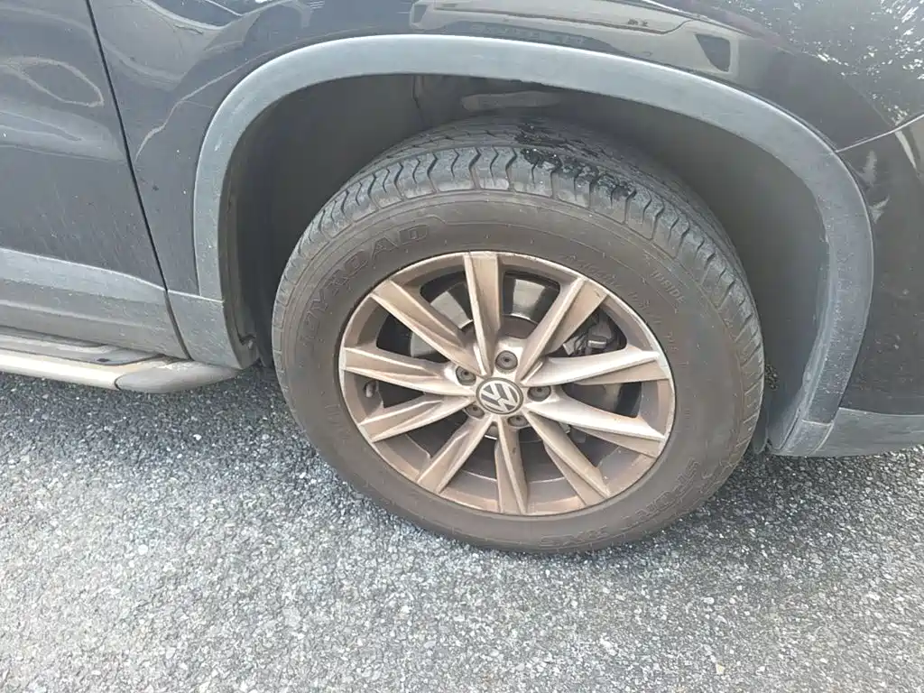 Volkswagen Tiguan — миниатюра 12