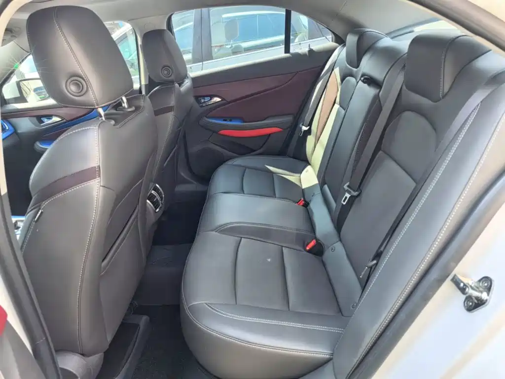 Chevrolet Malibu — миниатюра 13