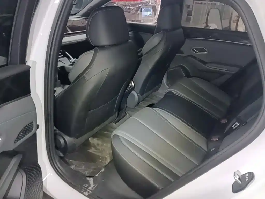 BYD Qin L — миниатюра 17
