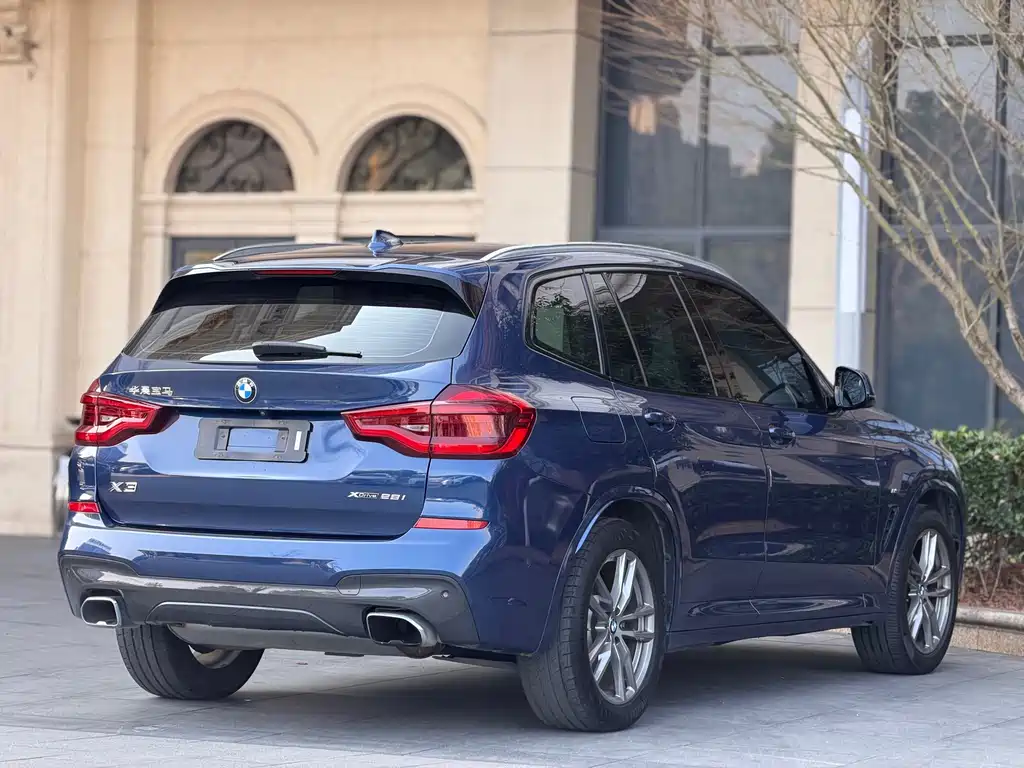BMW X3 — миниатюра 8