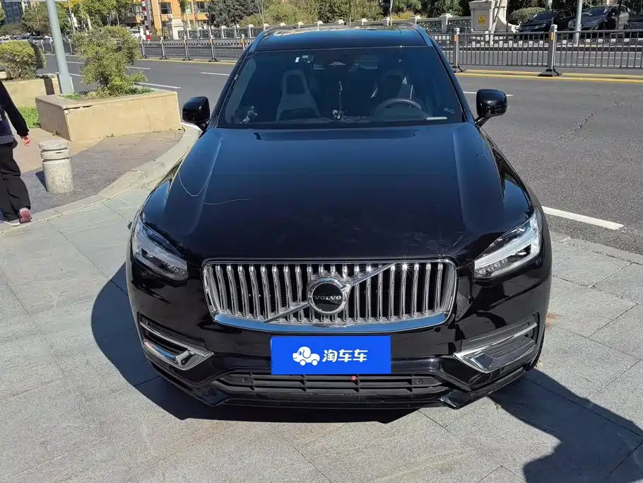 Volvo XC90 — миниатюра 2