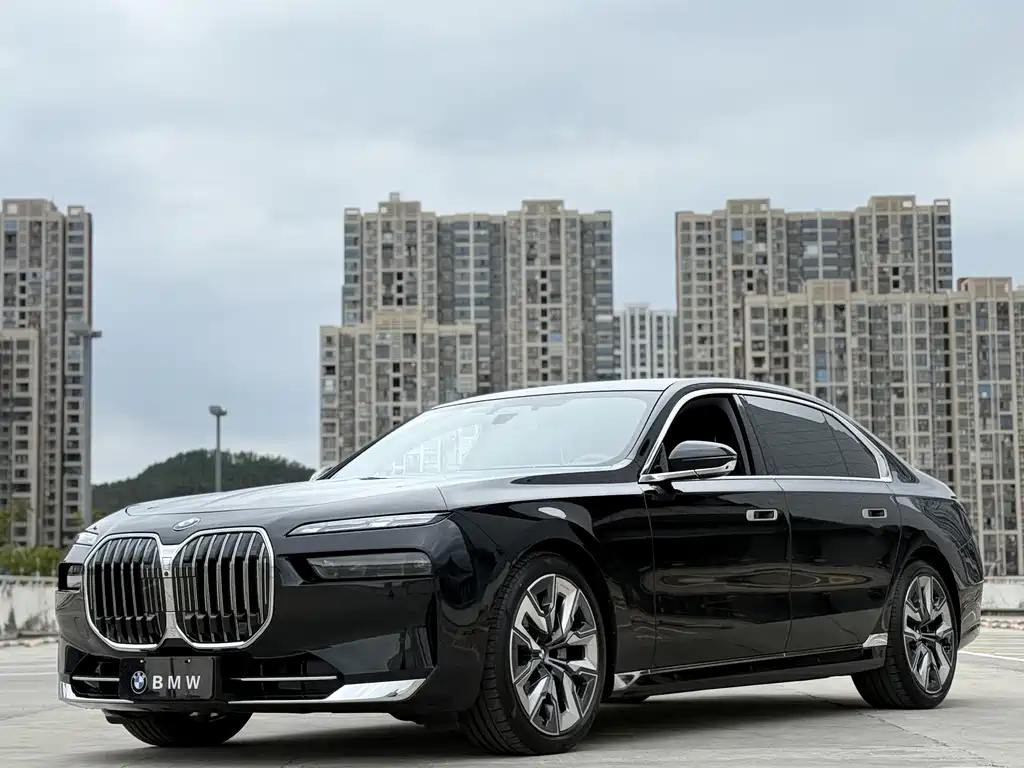 BMW 7 Series 7 2023 740Li Premium Luxury