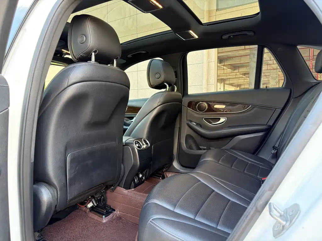 Mercedes-Benz GLC — миниатюра 6