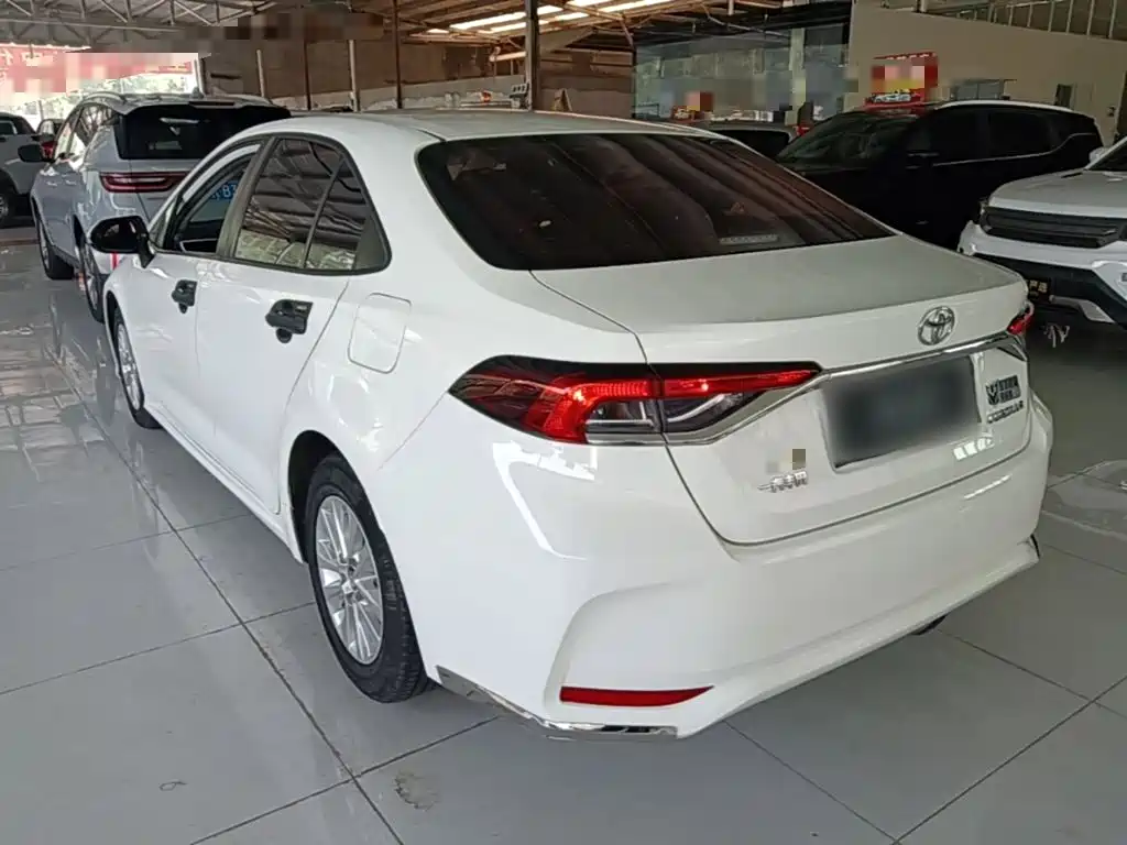 Toyota Corolla — миниатюра 5