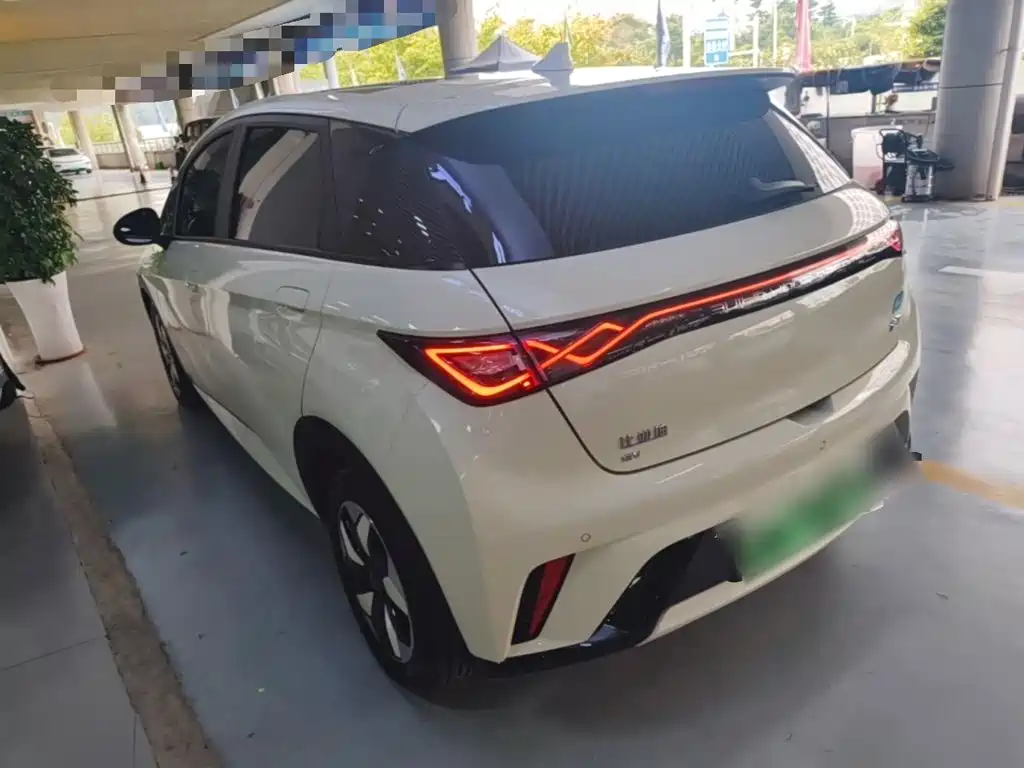 BYD Dolphin — миниатюра 5