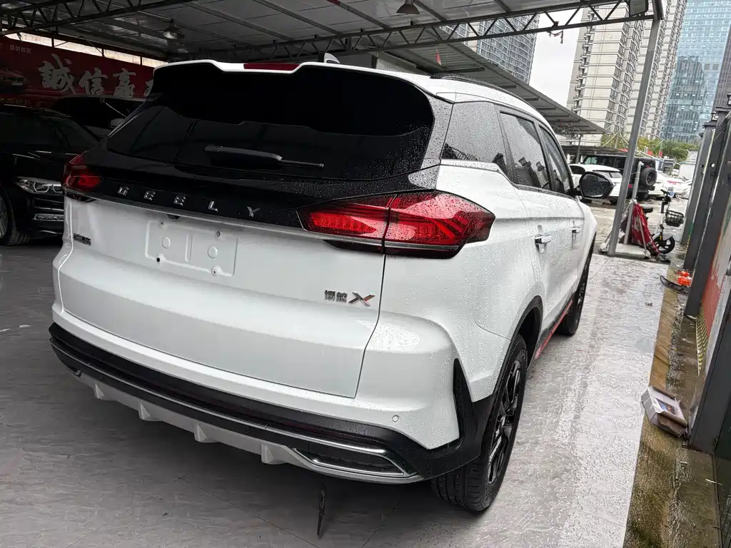 Geely Boyue — миниатюра 7