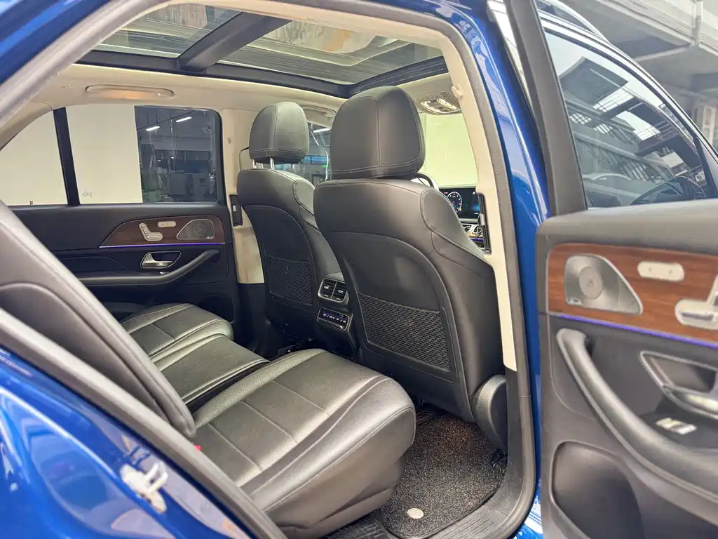 Mercedes-Benz GLE (Import) — миниатюра 9