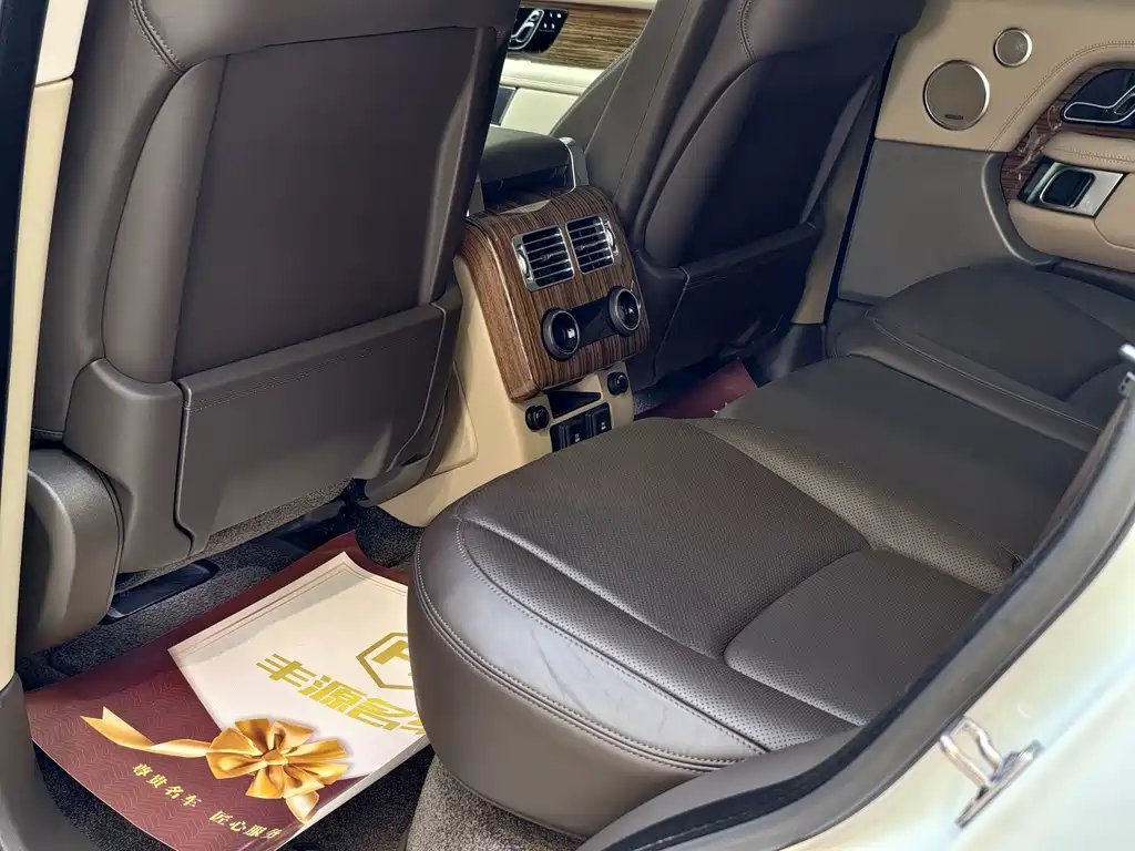 Land Rover Range Rover — миниатюра 11