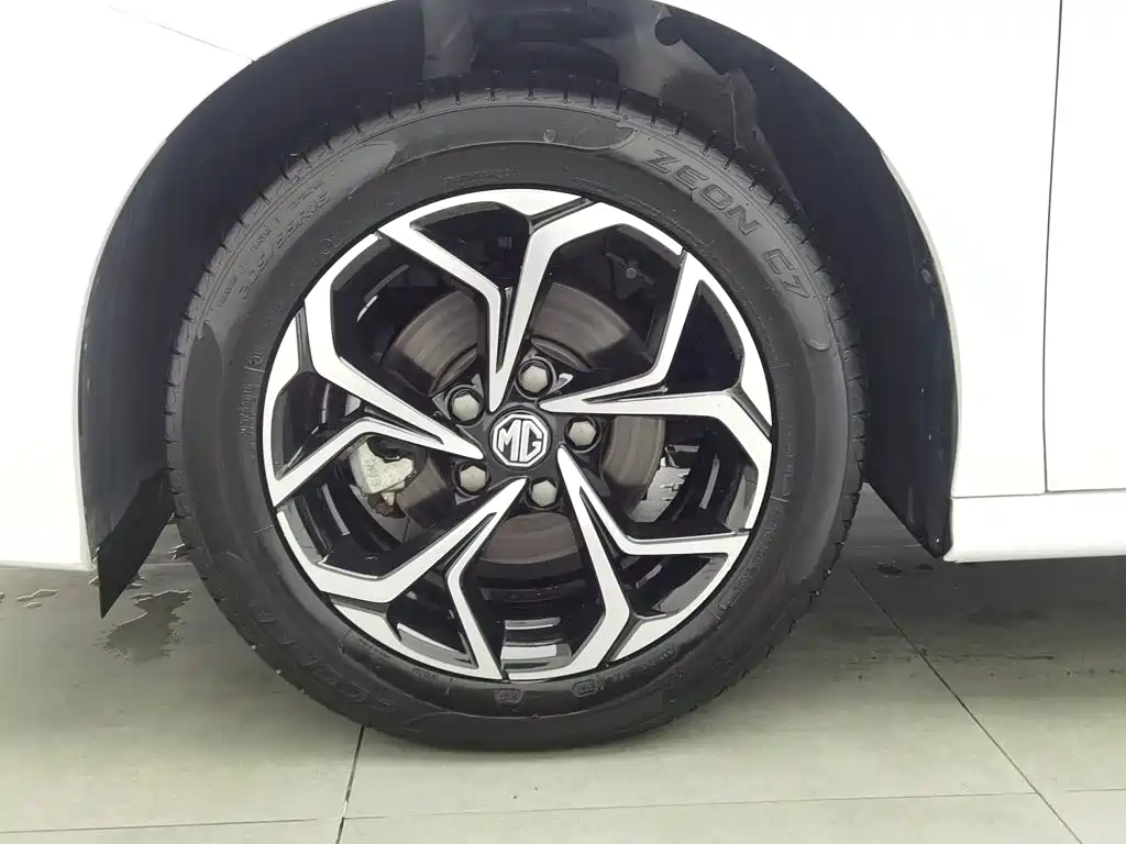MG MG5 — миниатюра 17