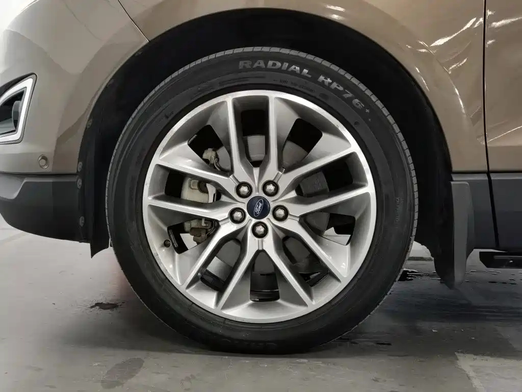 Ford Edge — миниатюра 17
