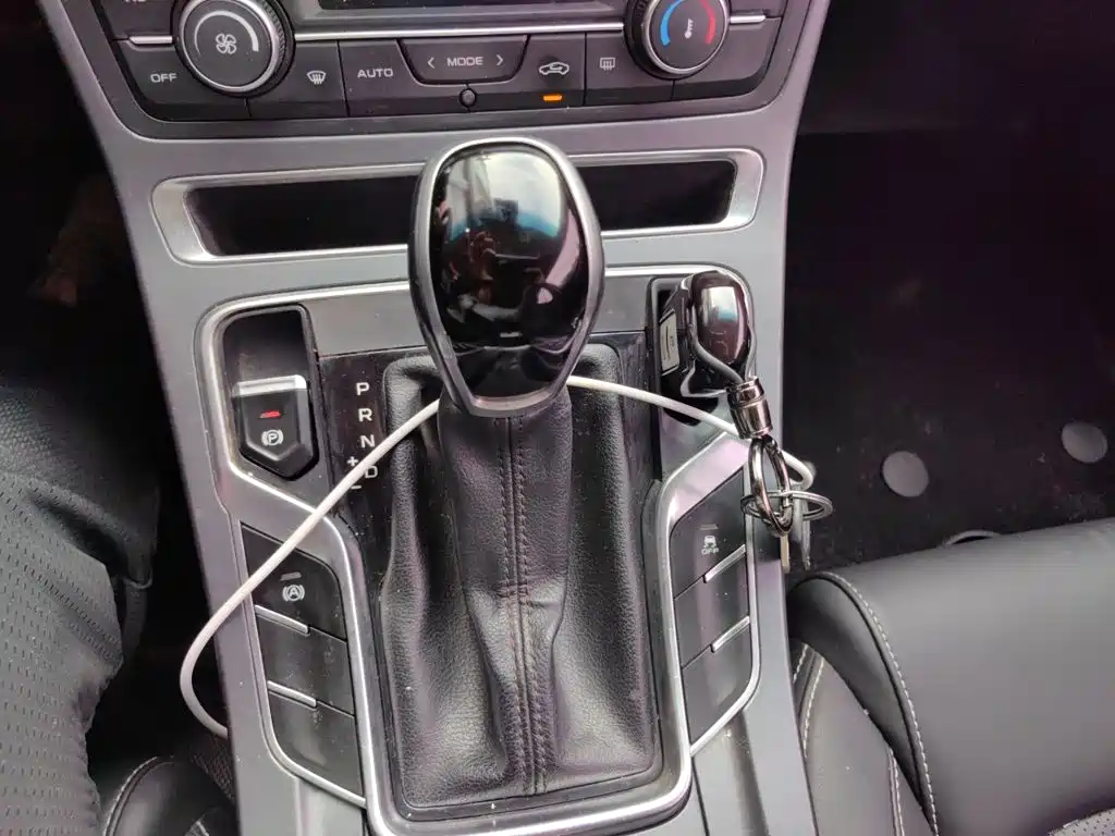 Geely Emgrand — миниатюра 15
