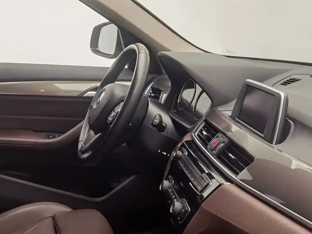 BMW X1 — миниатюра 22