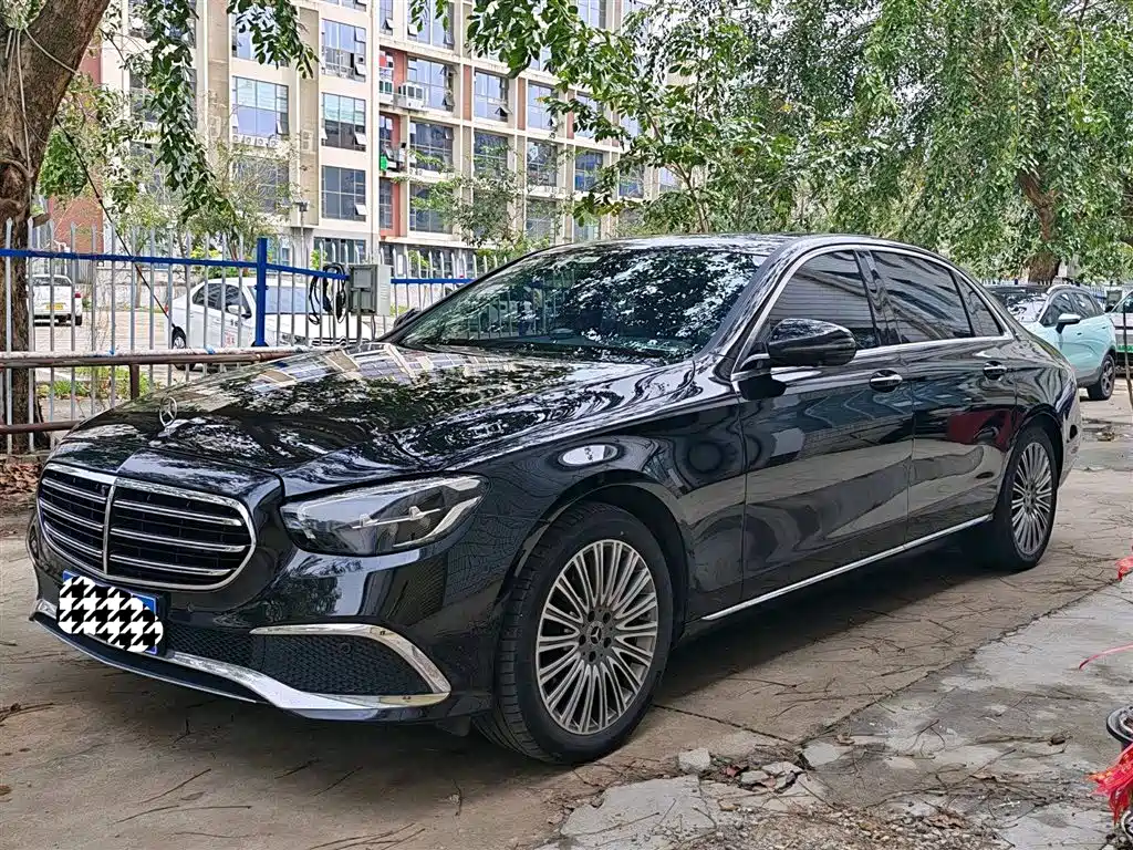 Mercedes-Benz E-Class 2021