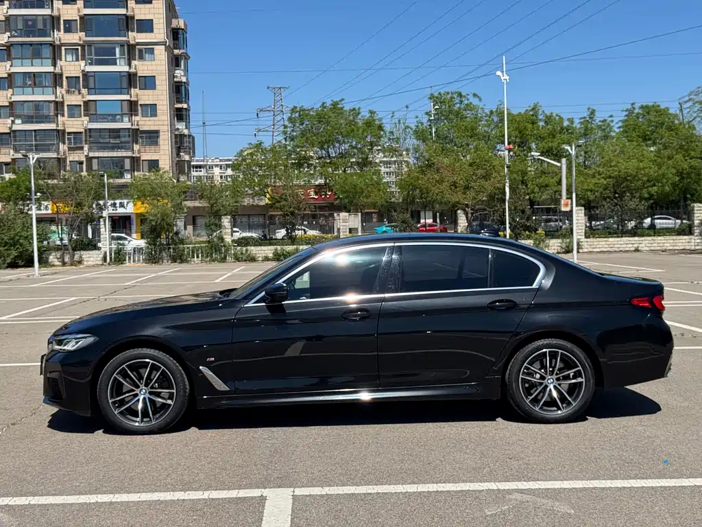 BMW 5 Series 5 2022 525Li Luxury