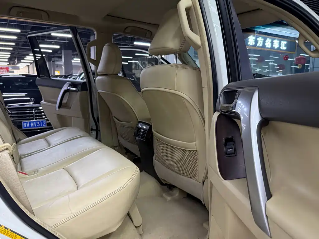 Toyota Prado — миниатюра 14