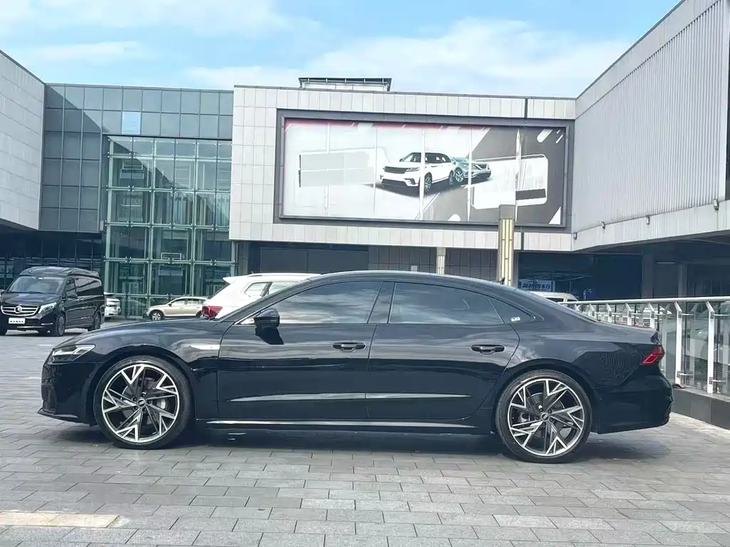 Audi A7L — миниатюра 8