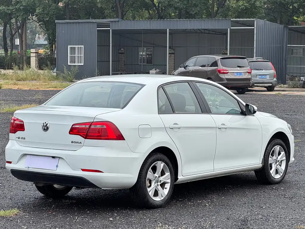 Volkswagen Bora — миниатюра 7